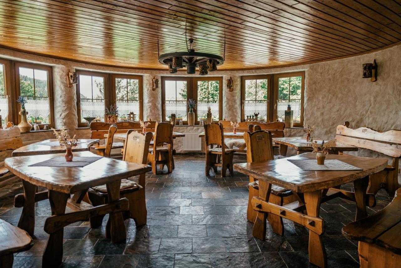 Hotel Troyer Trojanovice Extérieur photo